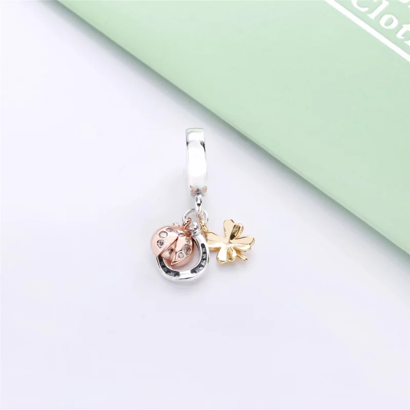 (image pour) Charm pendant Fer à Cheval, Trèfle et Coccinelle, Sterling Silver PANDORA France - Afficher 4