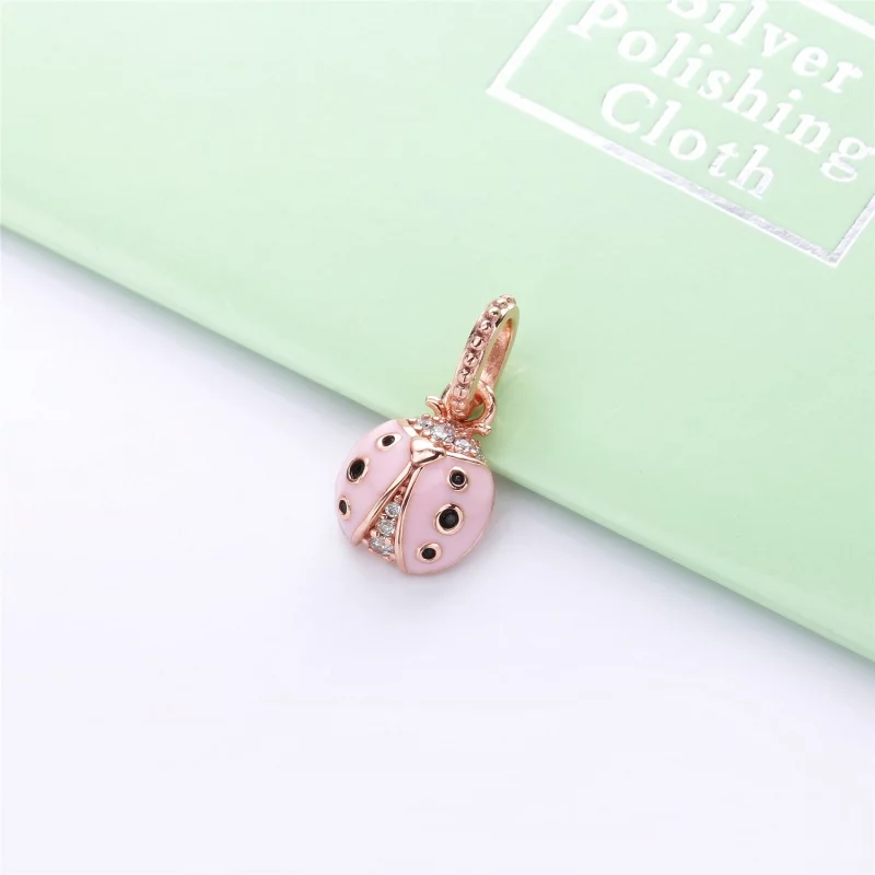 (image pour) Pendentif Coccinelle Rose Porte-Bonheur en PANDORA Rose™ - 387909EN160 - Afficher 2