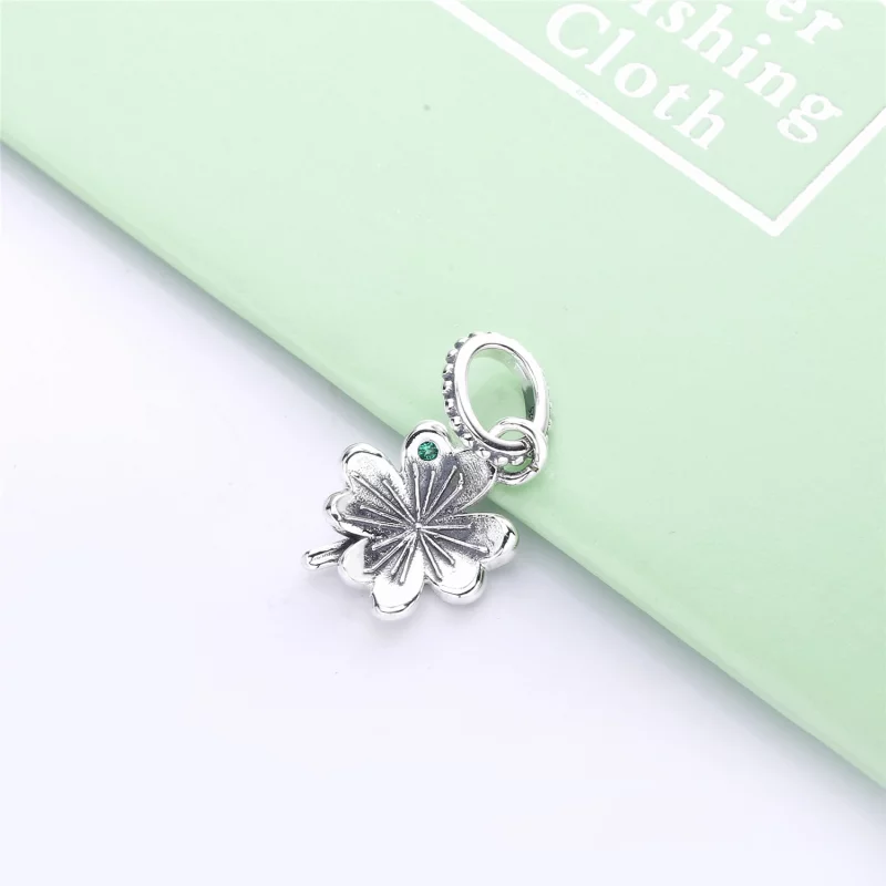 (image pour) Pendentif Trèfle à Quatre Feuilles en Argent, Argent 925/1000ᵉ, C PANDORA France - Afficher 2