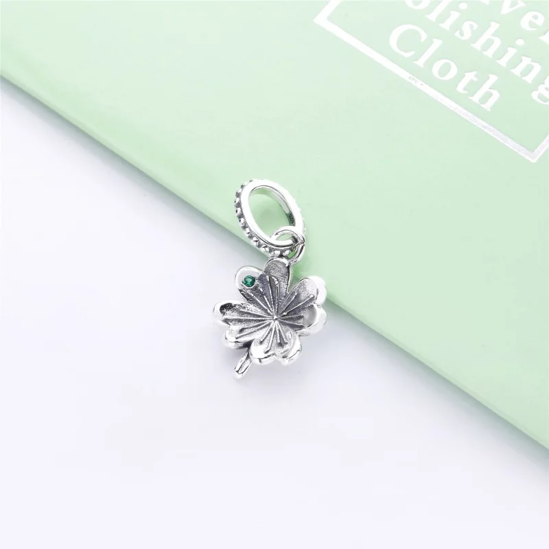 (image pour) Pendentif Trèfle à Quatre Feuilles en Argent, Argent 925/1000ᵉ, C PANDORA France - Afficher 3