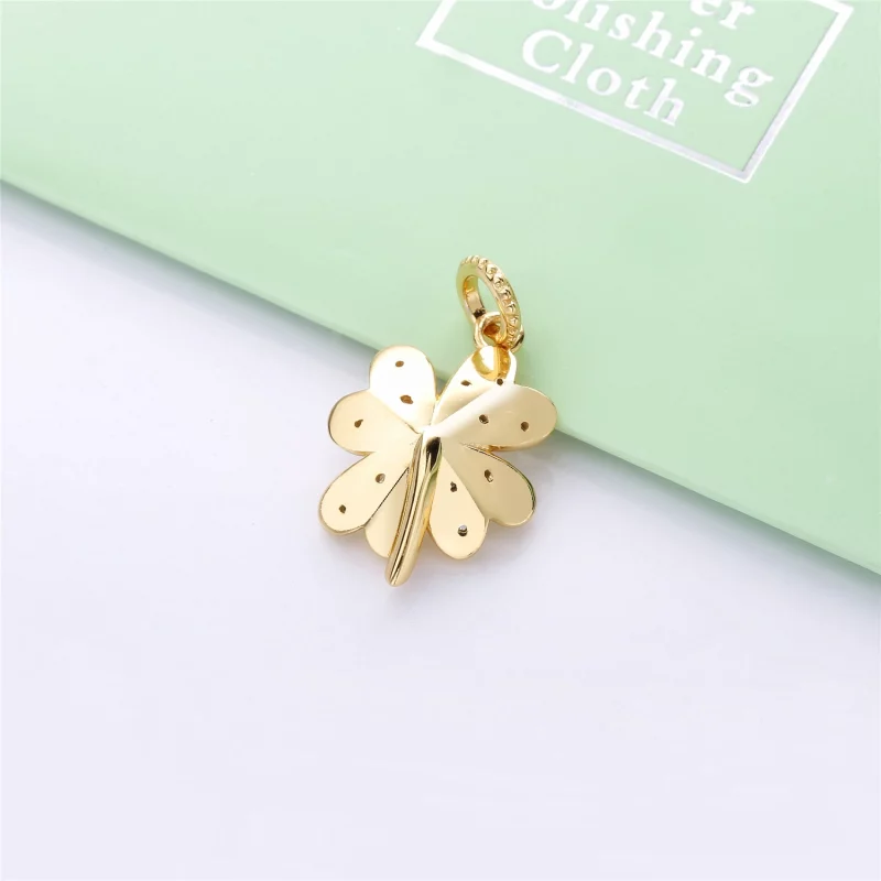 (image pour) Pendentif Trèfle à Quatre Feuilles en PANDORA Shine™ - 367935CZ - Afficher 4