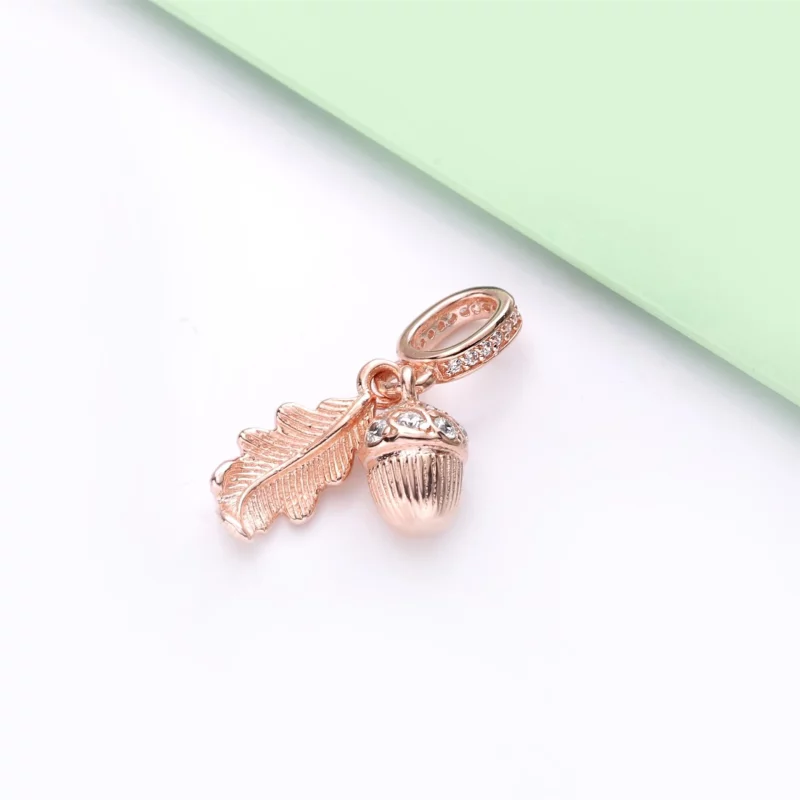 (image pour) Charm pendant PANDORA Feuille et Gland 788248CZ - Afficher 3