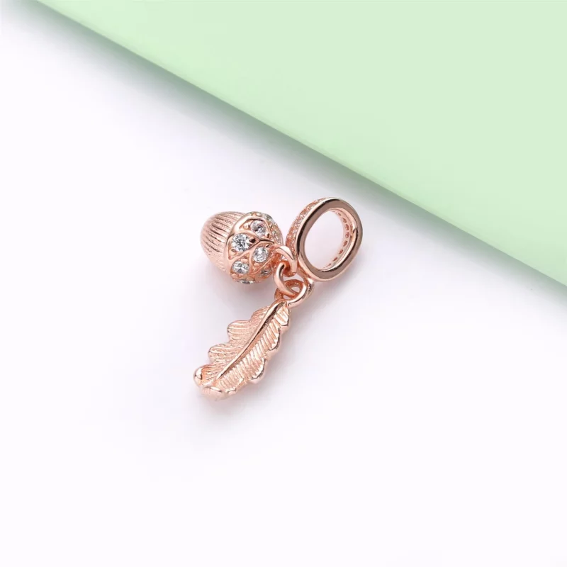 (image pour) Charm pendant PANDORA Feuille et Gland 788248CZ - Afficher 4