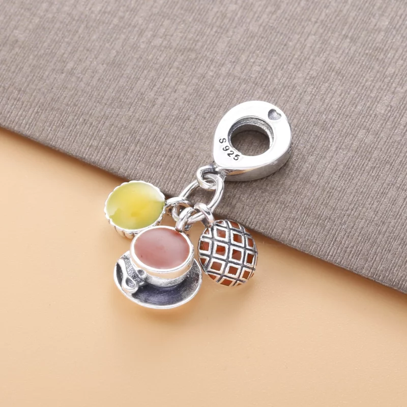 (image pour) Charm Pendant PANDORA Tarte Aux Oeufs The Au Lait Beignet A Lananas - 798355ENMX - Afficher 3