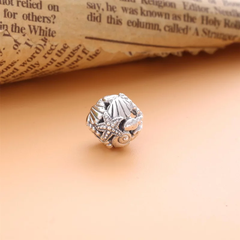 (image pour) Charm PANDORA etoile de mer coquillages coeurs ajoure - 798950C00 - Afficher 4