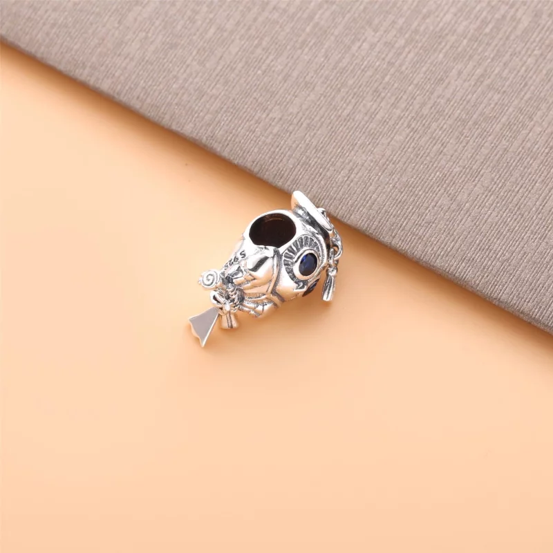 (image pour) Charm PANDORA Sage Chouette de Diplômée - 798907C01 - Afficher 5
