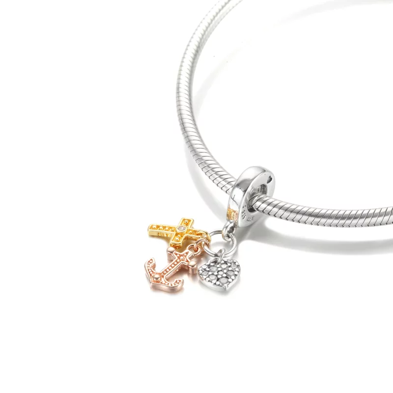 (image pour) Charm Pendant PANDORA Croix, Cœur & Ancre Tricolore - 799354C01 - Afficher 5