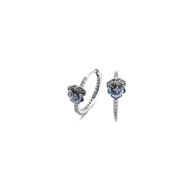 (image pour) Boucles d'oreilles à cercle avec fleur de pensée bleue PANDORA - 290775C01 - Afficher 2