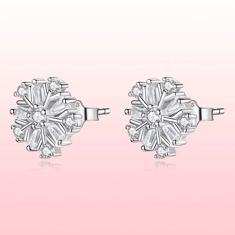 (image pour) Boucles d'oreilles clous en argent style Pandora avec des flocons de neige scint - Afficher 8