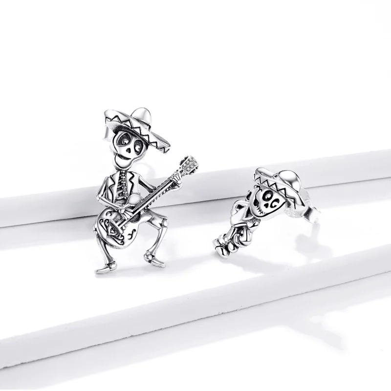 (image pour) Boucles d'oreilles clous en argent style Pandora avec tête de mort de guitare - - Afficher 2
