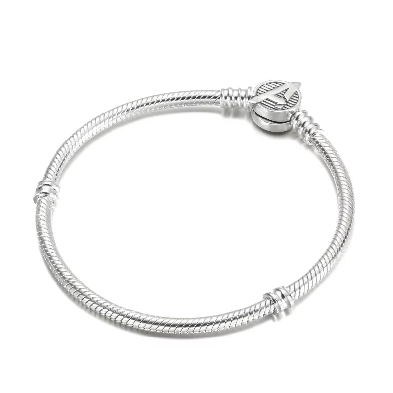 (image pour) Bracelet chaîne serpent avec fermoir logo Avengers de Pandora Moments Marvel - 5 - Afficher 2