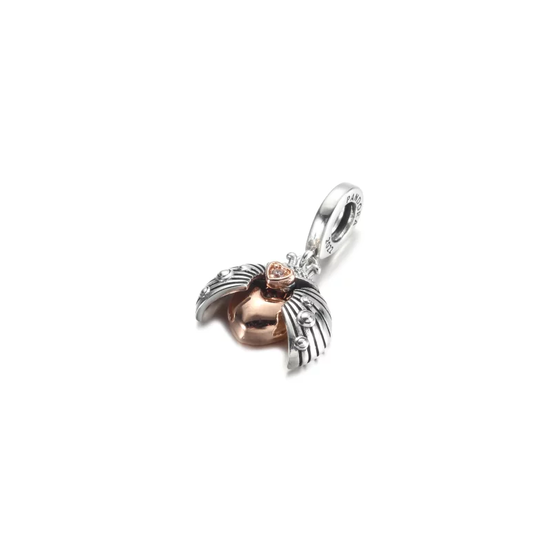 (image pour) Pandora Club 2022 Charm Pendant Coccinelle et Cœur - 780072C01 - Afficher 2