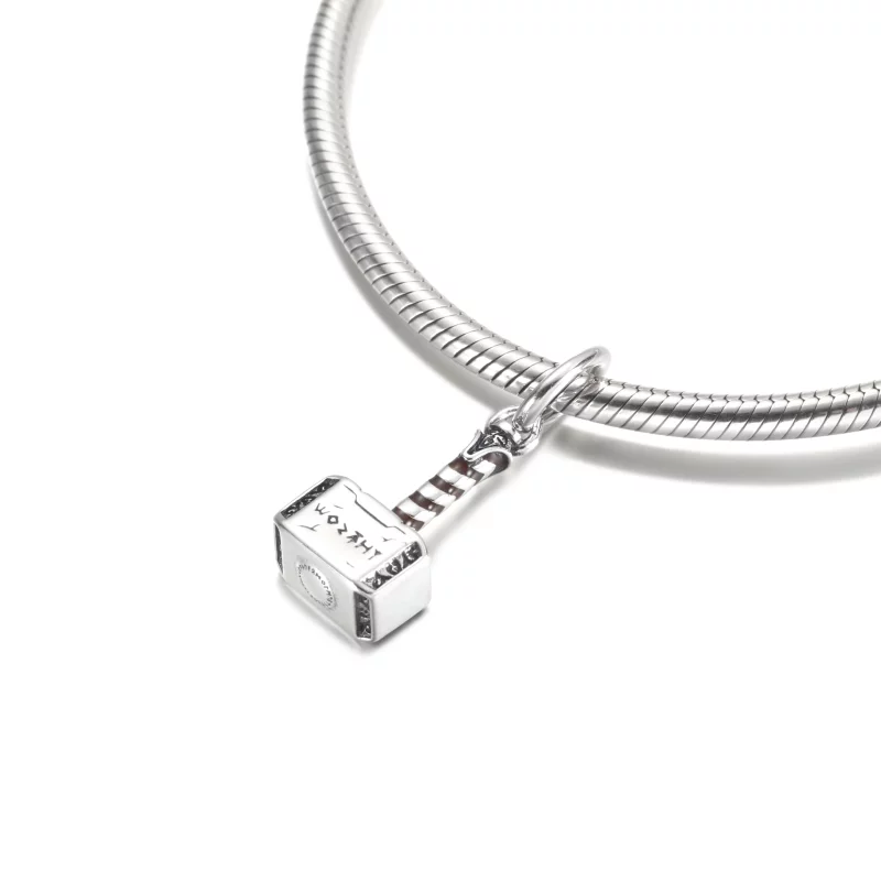 (image pour) PANDORA Marvel Le Charme Pendentif du Marteau de Thor des Avengers - 790483C01 - Afficher 5