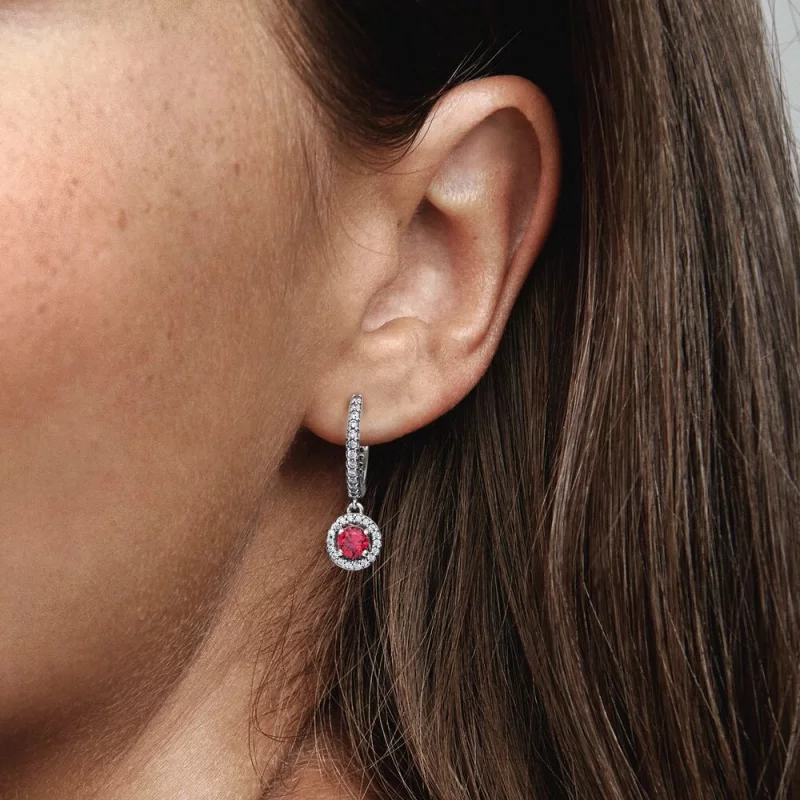 (image pour) Boucles d'oreilles cercle scintillantes PANDORA Rouge - 292379C01 - Afficher 3