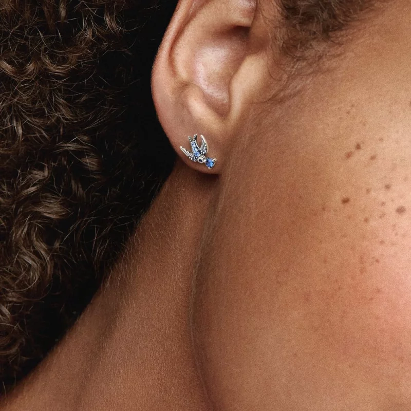 (image pour) Boucles d'oreilles à clous PANDORA Swallow étincelantes - 292568C01 - Afficher 3