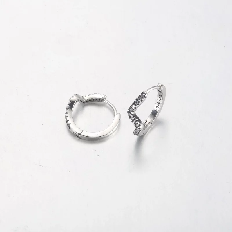(image pour) Boucles d'oreilles créoles PANDORA Sparkling Wave - 292545C01 - Afficher 9