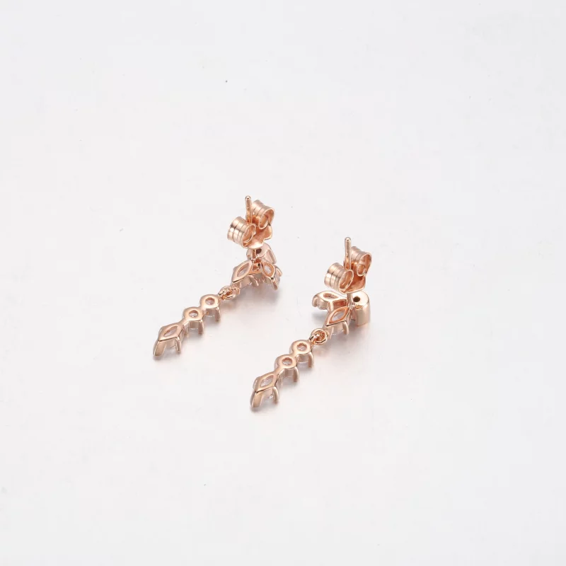 (image pour) Boucles d'oreilles pendantes en grappe PANDORA Sparkling Herbarium - 282404C01 - Afficher 8