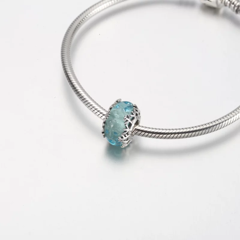 (image pour) Charm en verre de Murano bleu hiver avec flocon de neige PANDORA - 792377C00 - Afficher 8
