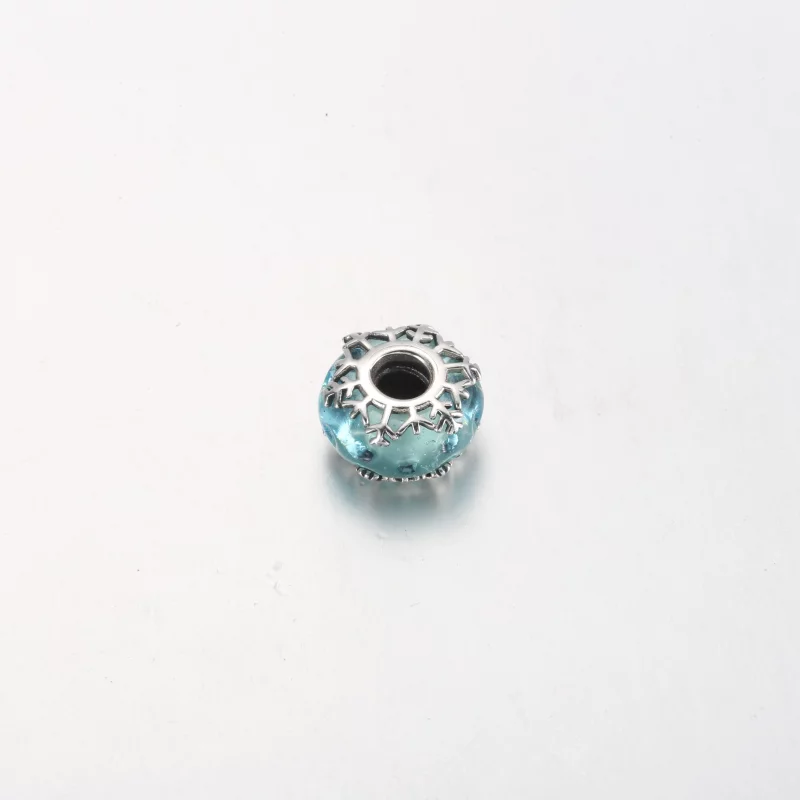 (image pour) Charm en verre de Murano bleu hiver avec flocon de neige PANDORA - 792377C00 - Afficher 14