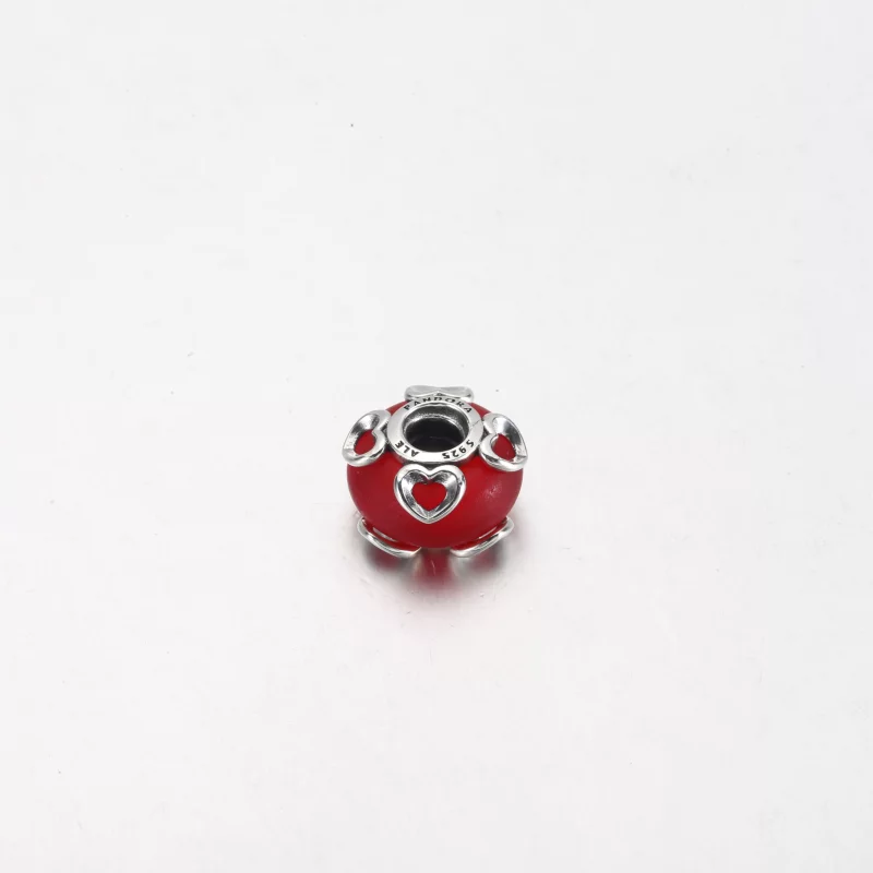 (image pour) Charm en verre de Murano rouge givré et cœurs PANDORA - 792497C01 - Afficher 10