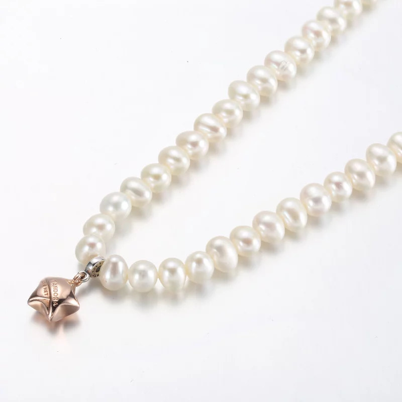 (image pour) Collier étoile chanceuse PANDORA en or rose - 382489C01-45 - Afficher 3