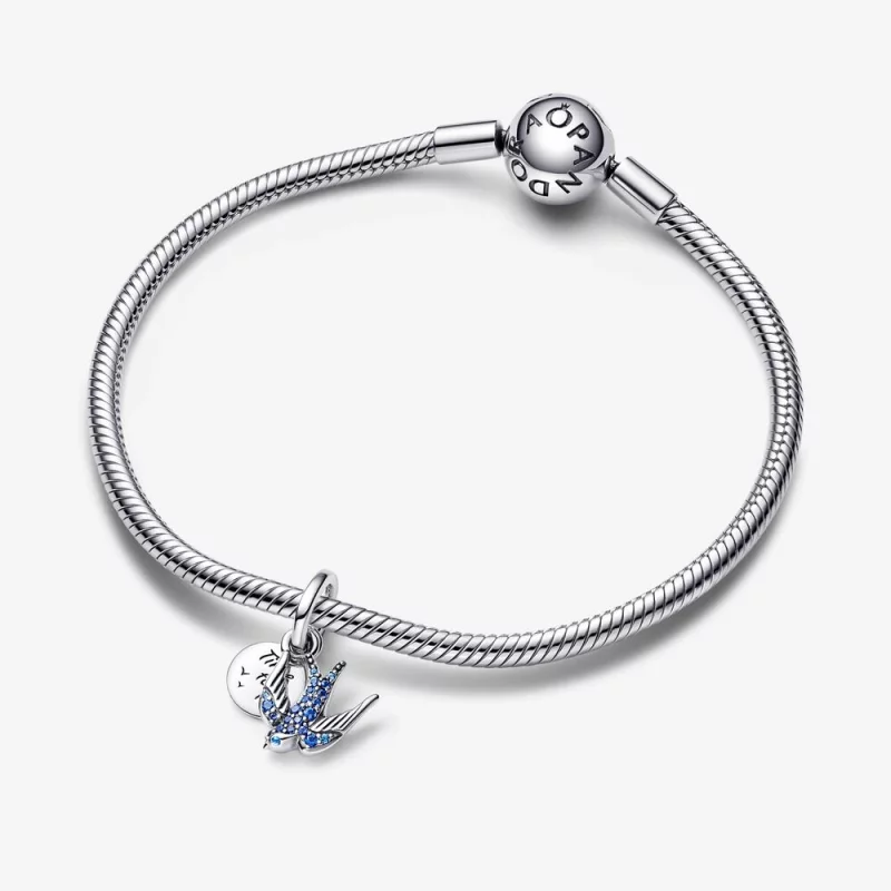 (image pour) PANDORA Charm Double Pendentif Hirondelle Étincelante & Citation - 792570C01 - Afficher 4