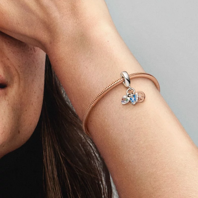 (image pour) PANDORA Charm Pendantes en Argent Deux Tons avec Cœur Arc-en-Ciel, Papillon et P - Afficher 3