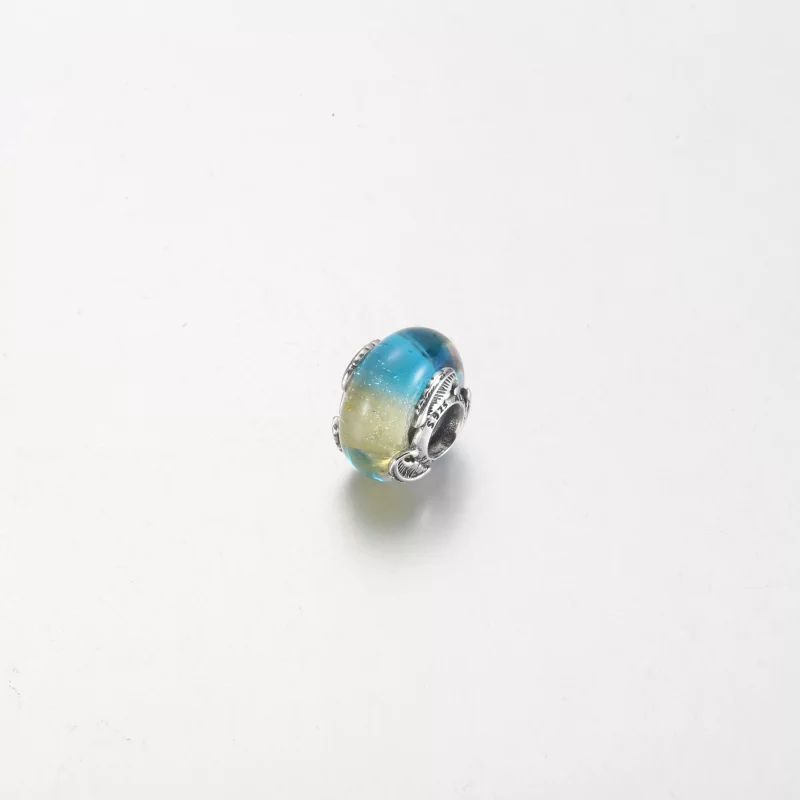 (image pour) PANDORA Charme Plume Courbée en Verre de Murano Multicolore - 792577C00 - Afficher 5