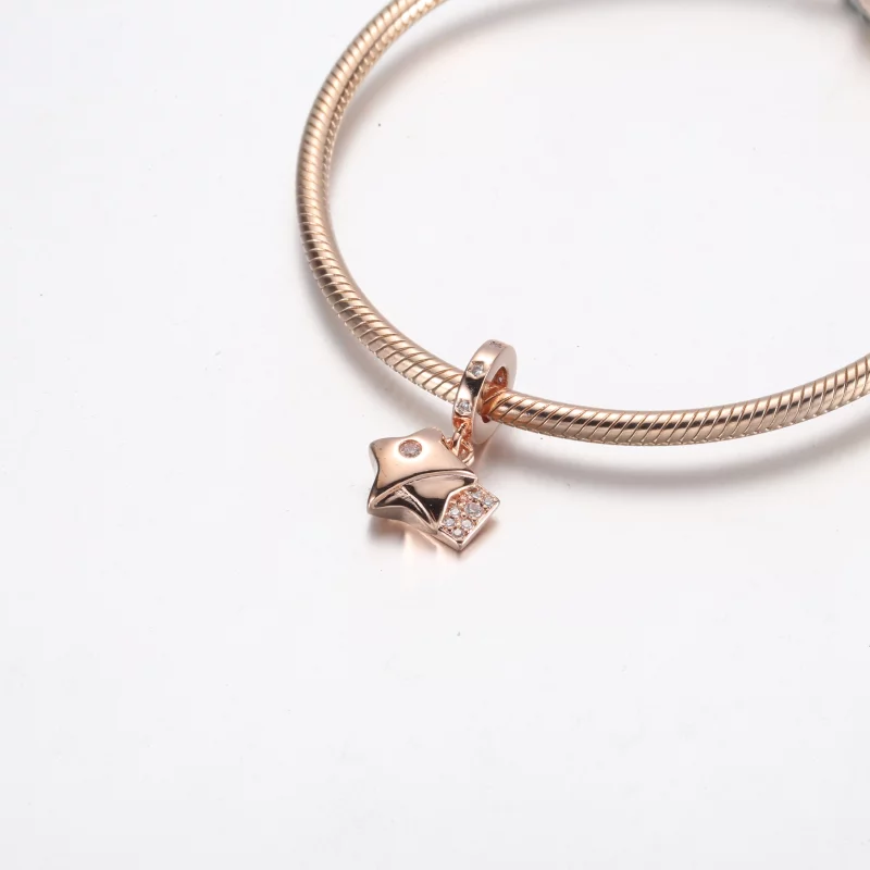 (image pour) Pendentif à breloque étoile chanceuse en or rose Pandora - 782483C01 - Afficher 4