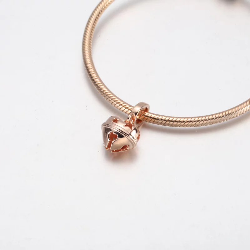 (image pour) Pendentif Charme Cloche Festive PANDORA - 782376C00 - Afficher 9