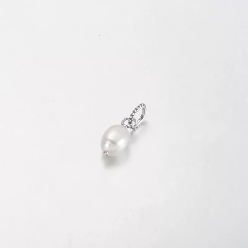 (image pour) Pendentif en perle baroque d'eau douce traitée PANDORA - 399427C01 - Afficher 8