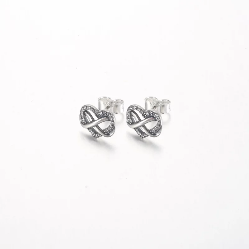 (image pour) Boucles d'oreilles clou étincelantes en forme de cœur infini Pandora - 292667C01 - Afficher 2