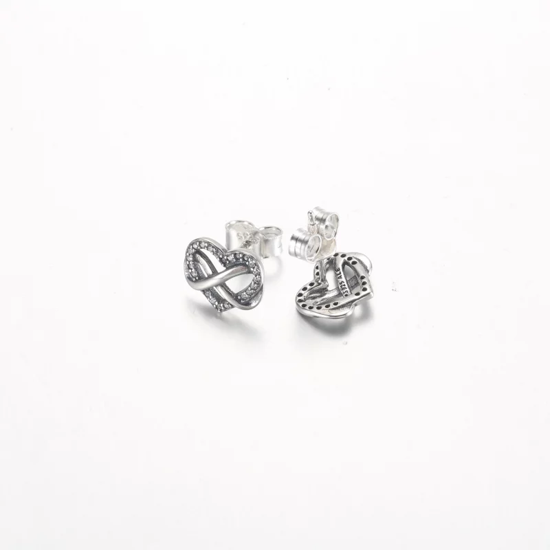 (image pour) Boucles d'oreilles clou étincelantes en forme de cœur infini Pandora - 292667C01 - Afficher 4