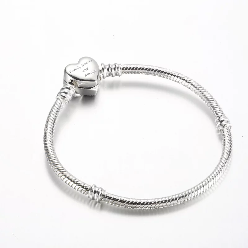 (image pour) Bracelet à mailles serpent avec fermoir en forme de cœur infini étincelant de la - Afficher 3