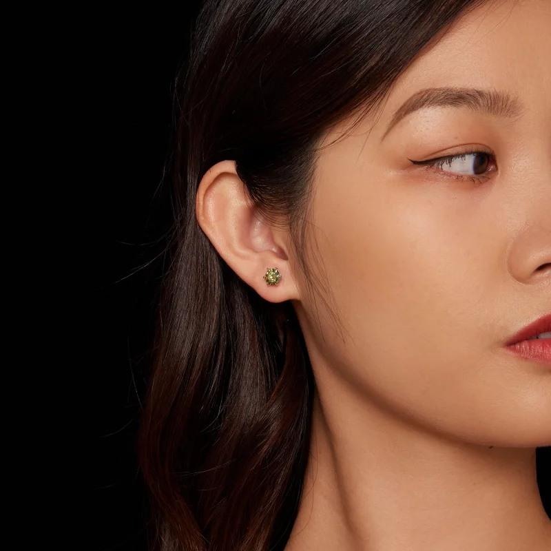 (image pour) Boucles d'oreilles à clous de style Pandora avec émeraude en moissanite - MSE025 - Afficher 4