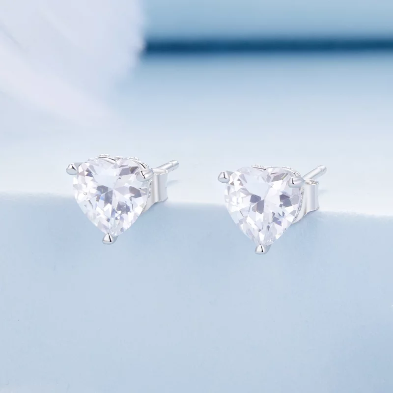 (image pour) Boucles d'oreilles clous en forme de cœur étincelant de style Pandora - BSE853 - Afficher 2