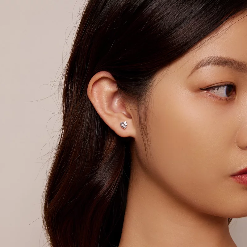 (image pour) Boucles d'oreilles clous en forme de cœur étincelant de style Pandora - BSE853 - Afficher 5