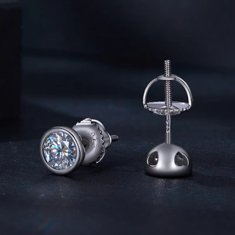 (image pour) Boucles d'oreilles à clous en moissanite montées sur une lunette de style Pandor - Afficher 4