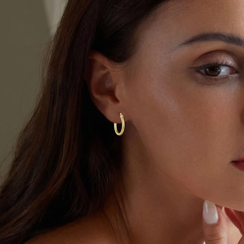 (image pour) Boucles d'oreilles à créoles de taille moyenne en argent uni de style Pandora - - Afficher 5