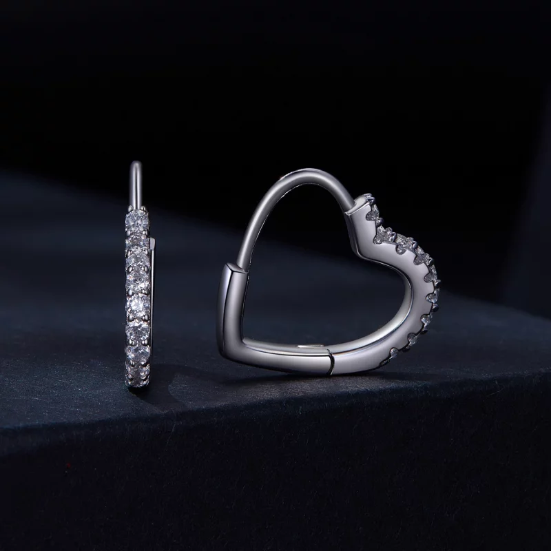 (image pour) Boucles d'oreilles créoles en forme de cœur style Pandora avec moissanite (un ce - Afficher 2