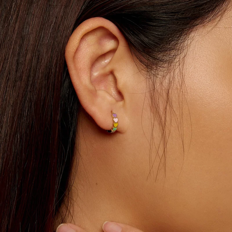 (image pour) Boucles d'oreilles créoles style Pandora en forme de cœur arc-en-ciel doré - SCE - Afficher 7