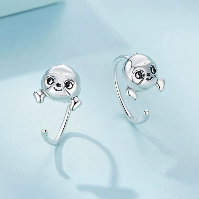 (image pour) Boucles d'oreilles pendantes de style Pandora avec des motifs de paresseux - SCE - Afficher 2