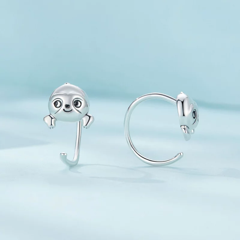 (image pour) Boucles d'oreilles pendantes de style Pandora avec des motifs de paresseux - SCE - Afficher 3