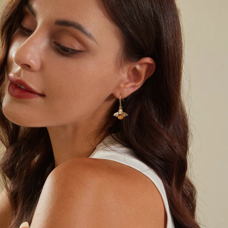 (image pour) Boucles d'oreilles pendantes dorées de style Pandora avec petite abeille - SCE14 - Afficher 7
