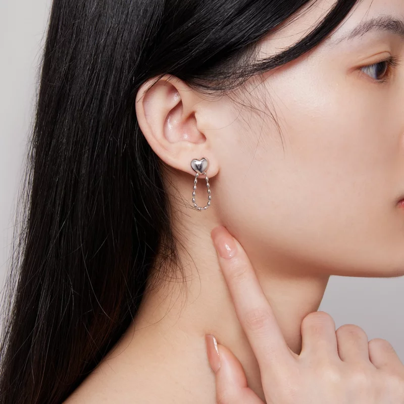 (image pour) Boucles d'oreilles pendantes en forme de cœur avec des pompons, style Pandora - - Afficher 5
