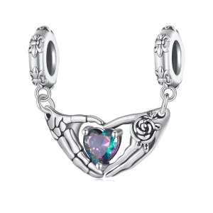 (image pour) Pendentif à breloques style Pandora pour Halloween avec des mains de crâne - SCC2607