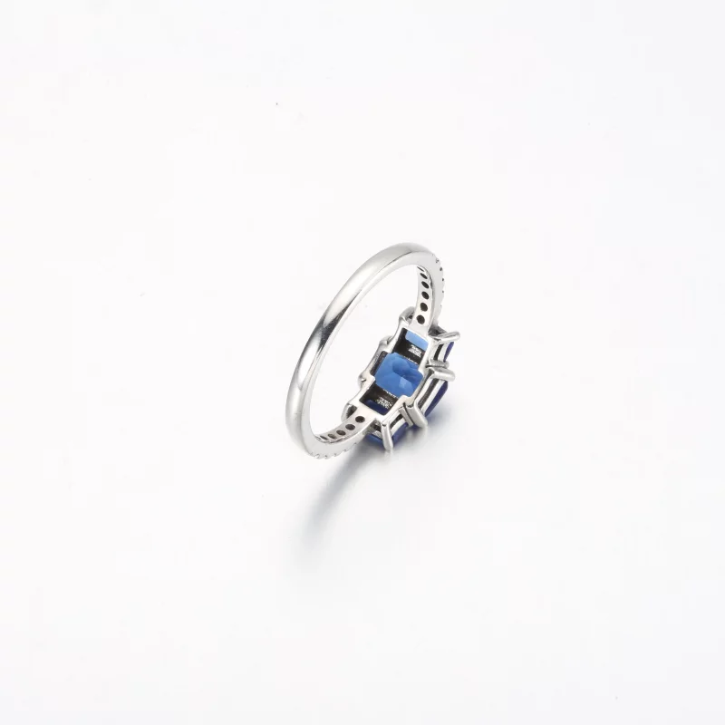 (image pour) Bague scintillante rectangulaire bleue à trois pierres Pandora - 192389C01 - Afficher 5