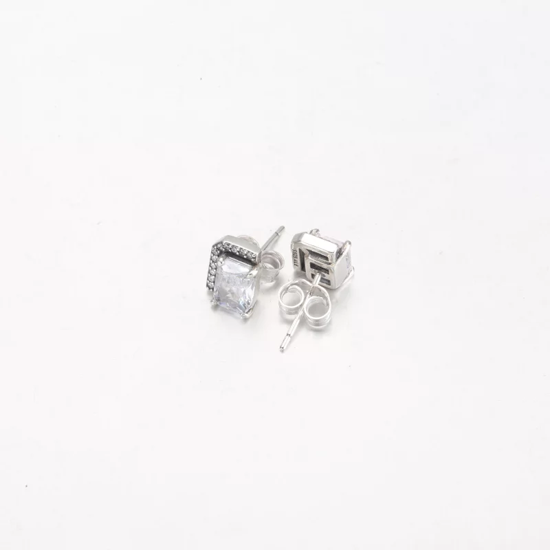 (image pour) Boucles d'oreilles à clou Halo scintillant rectangulaire Pandora - 292380C01 - Afficher 3