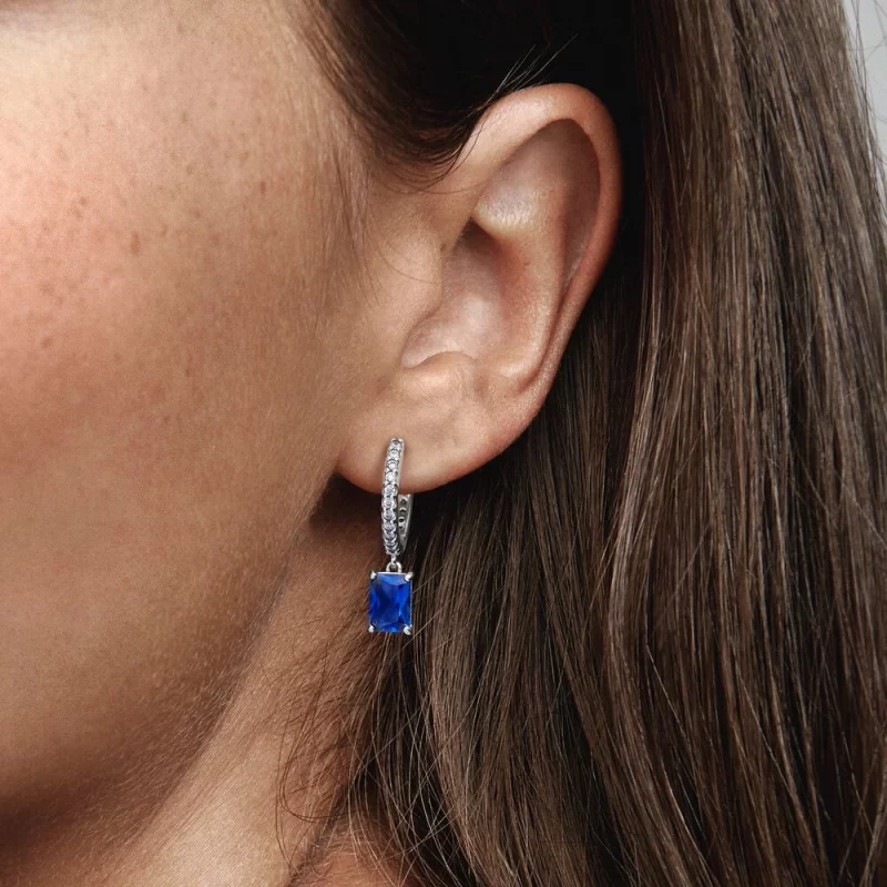 (image pour) Boucles d'oreilles scintillantes rectangulaires bleues Pandora - 292381C01 - Afficher 7