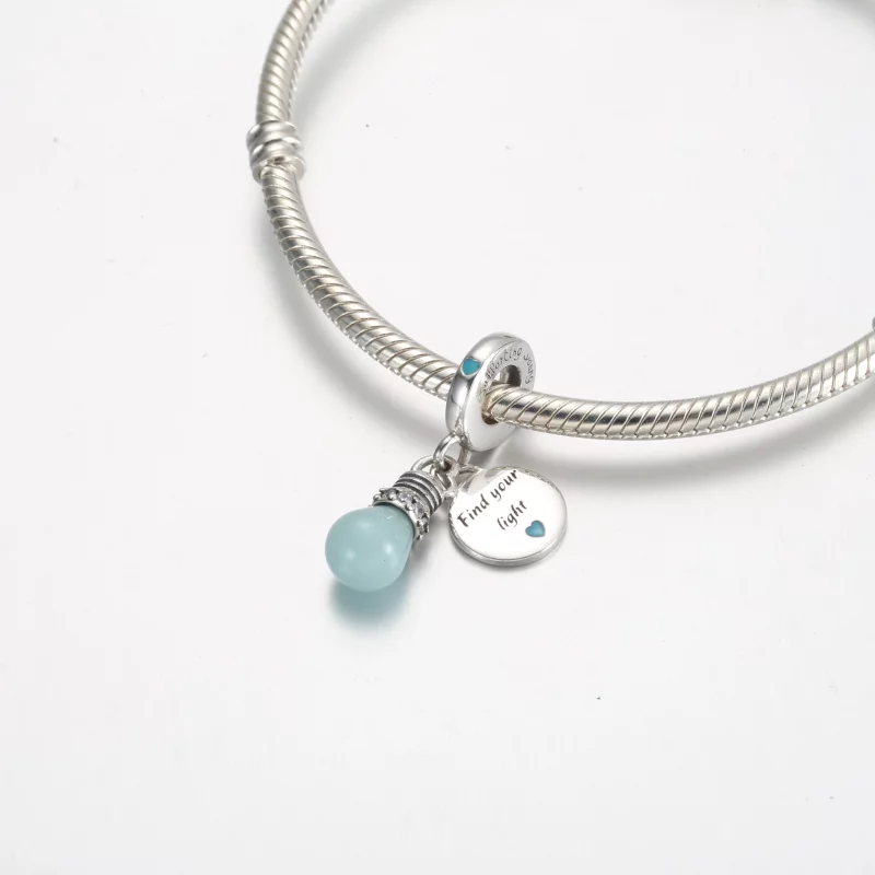 (image pour) Charm Double Suspension Ampoule Lumineuse Pandora - 791123C01 - Afficher 4